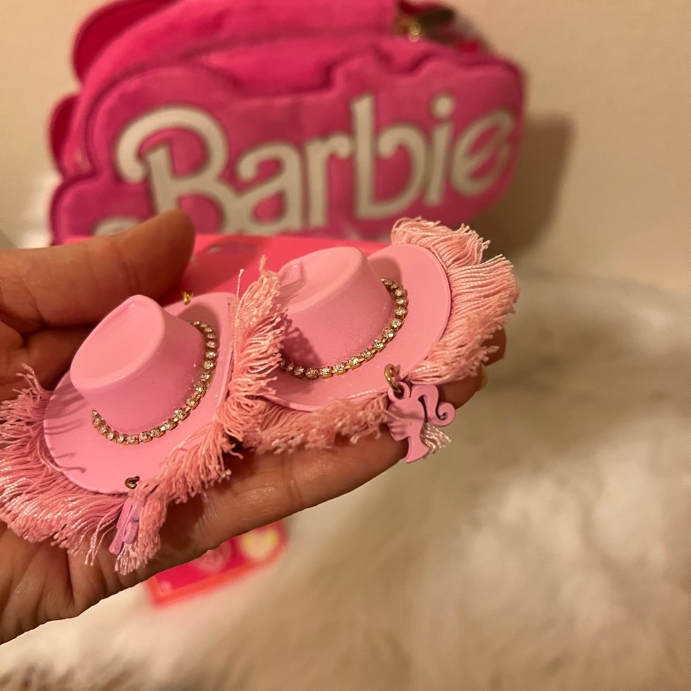 NWT Barbie Hot Pink Fuzzy Mini Crossbody Bag, Barbie Cowboy Hat Earrings - Picture 11 of 11